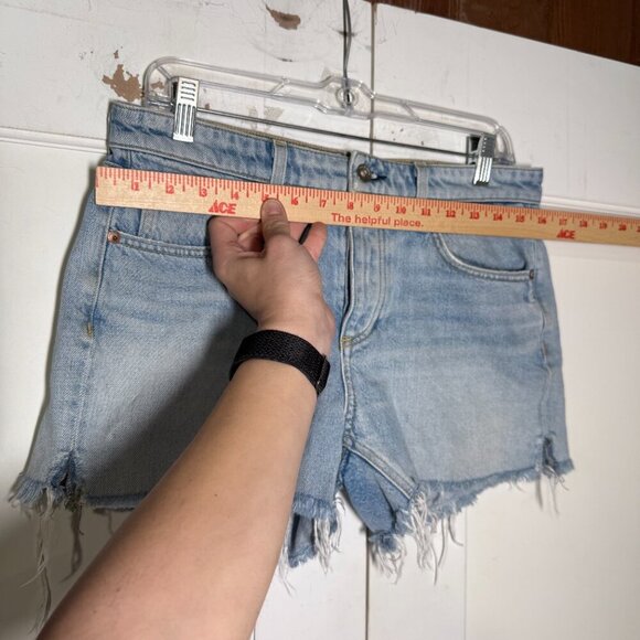 Rag & Bone Dre Low-Rise Denim Shorts in Dagger Blue Wash Size 27 Jean Shorts - Picture 3 of 12